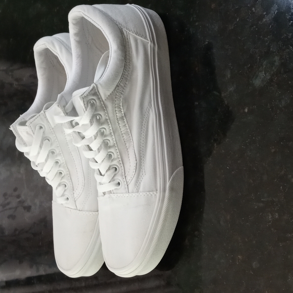 Vans white sneakers for men's size 11 - Picture 2 of 11